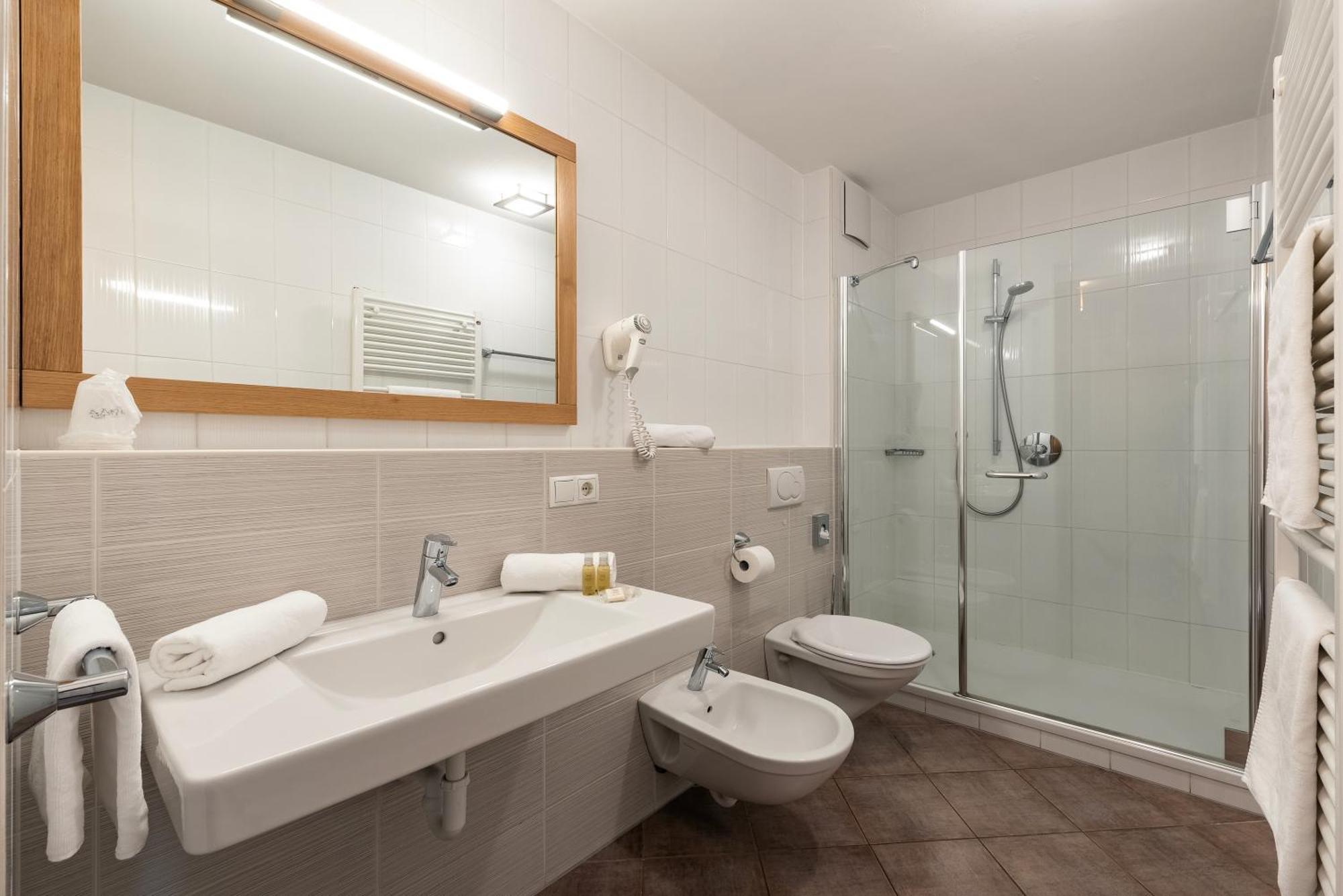 Natz-Schabs Hotel Langhof מראה חיצוני תמונה